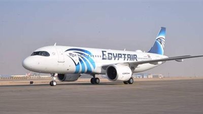 مصر للطيران تنقل ٢٣٠٠ راكب على متن ٢٤ رحلة
