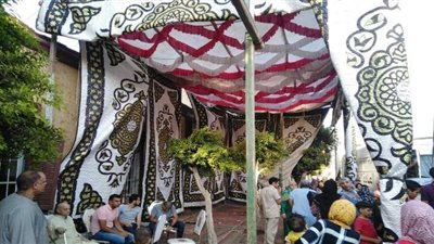 طوابير أمام لجنة بالمطرية خلال التصويت في انتخابات مجلس الشيوخ