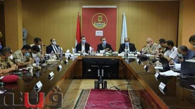 محافظ كفر الشيخ يشدد علي أهمية الإجراءات الاحترازية بلجان الانتخابات |  صور