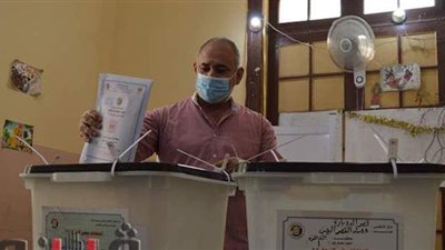 انتشار أمني مكثف لتأمين انتخابات الشيوخ.. الشرطة النسائية تساعد كبار السن.. وتوفير كمامات للناخبين 