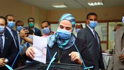 وزيرة التضامن تدلي بصوتها في انتخابات مجلس الشيوخ