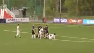 ركل وصفع.. لاعب روسي يضرب حكم مباراة لعدم احتساب ضربة جزاء/ فيديو