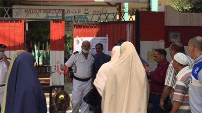 إقبال السيدات وكبار السن على لجان الاقتراع في انتخابات الشيوخ بالدقهلية | فيديو وصور