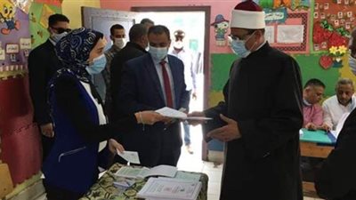 قيادات الأزهر يدلون بأصواتهم في انتخابات مجلس الشيوخ| صور