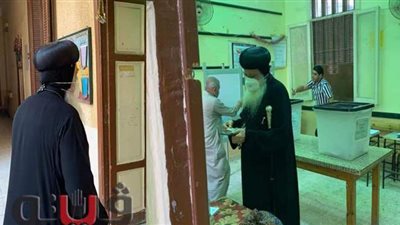 الأنبا بولا يدلي بصوته في انتخابات الشيوخ بطنطا