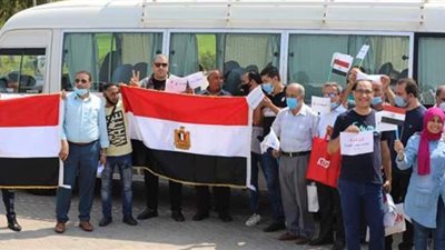 بالصور .. العاملون بالمصرية للاتصالات يشاركون في انتخابات الشيوخ 2020