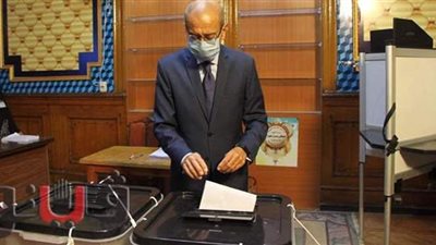 شريف إسماعيل يدلي بصوته في انتخابات الشيوخ بلجنة مصطفى أبو عميرة | فيديو