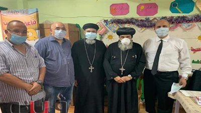 مطران بورسعيد يدلي بصوته الانتخابي بمدرسة أم المؤمنين الإبتدائية | صور