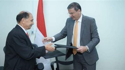 بروتوكول تعاون بين اتحاد المصريين في الخارج والبنك الزراعي لمبادرة مشروعك عندنا