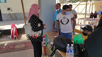 مدير الرعاية الاساسية بصحة جنوب سيناء تتابع الإجراءات الوقائية  بمقار اللجان الانتخابية | صور