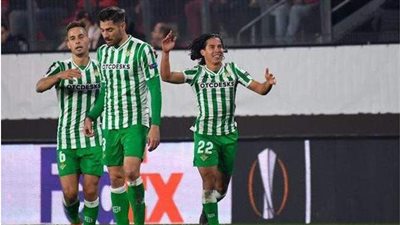 ريال بيتيس يعلن إصابة لاعبه بكورونا