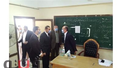 نائب محافظ كفر الشيخ يدلي بصوته  في انتخابات مجلس الشيوخ 2020 | صور