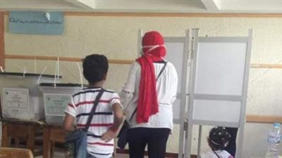 بالأعلام المصرية.. الأطفال يحتفلون بانتخابات مجلس الشيوخ في الإسكندرية