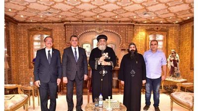 البابا تواضروس  يستقبل وفدا من مركز معلومات مجلس الوزراء