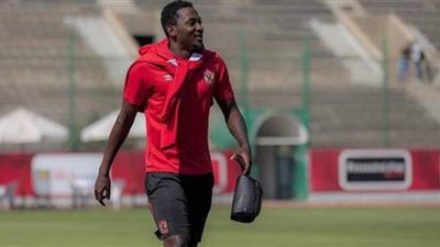 «أجايي» يتخلص من كدمة الكاحل.. وينتظم في مران الأهلي