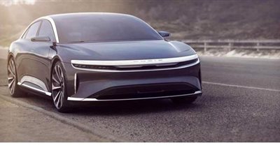 لوسيد تطشف عن المدى الطويل لسيارتها الكهربائية Air