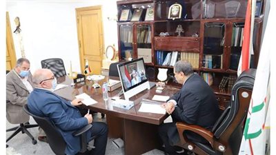 وزيرا القوى العاملة والبيئة يبحثان آليات دمج القطاع غير الرسمي فى منظومة المخلفات