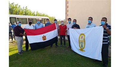 عمال قارون للبترول يحرصون على المشاركة الانتخابية