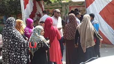 إقبال على عملية التصويت بفايد في الإسماعيلية..  صور