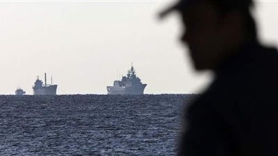 رئيس الوزراء اليوناني يرفع حالة التأهب بالقوات البحرية بسبب تركيا