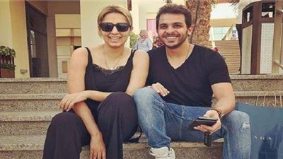 بعد أنباء طلاقهما..  مي حلمي  ورشاد يلتزمان الصمت