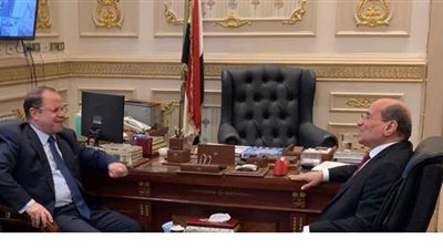 النائب العام يقدم التهنئة لرئيس محكمة النقض عقب أداء اليمين القانونية