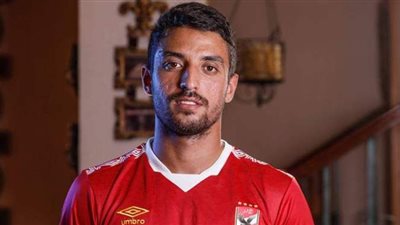 صفقة الأهلي الجديدة تزين ممر الاستاد الجديد