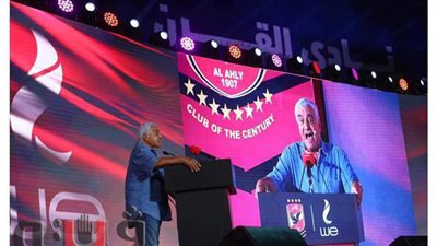 زاهي حواس: التاريخ يسجل لحظة افتتاح استاد الأهلي