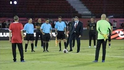 الخطيب يطلق ضربة البداية في مباراة قدامى الأهلي