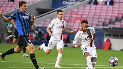 أتالانتا يتقدم على باريس سان جيرمان 0/1 في الشوط الأول | فيديو