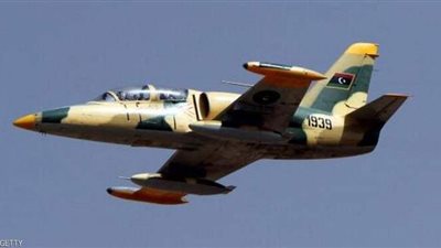 سلاح الجو الليبي يدمر رتلا مسلحا بالقرب من سرت