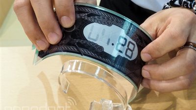 E Ink جهاز يجمع بين القارئ الإلكتروني وsmartwatch