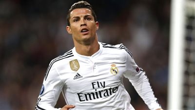 كريستيانو رونالدو يقود هجوم الريـال أمام نابولي بدوري الأبطال