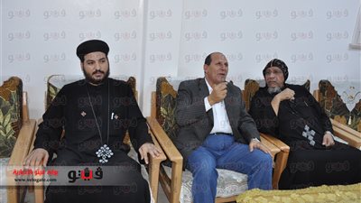 بالصور.. محافظ الوادى الجديد يهنئ الأقباط بعيد العذراء
