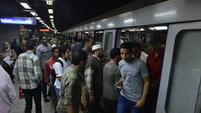 شرطة النقل تضبط 206 بائعين متجولين و110 هاربين من أحكام