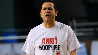 عمرو أبو الخير يجدد عقده لمدة عام لقيادة سلة الاتحاد