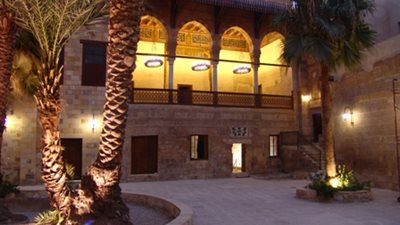 الغناء السياسى الساخر  فى ذكرى الثورة بـ