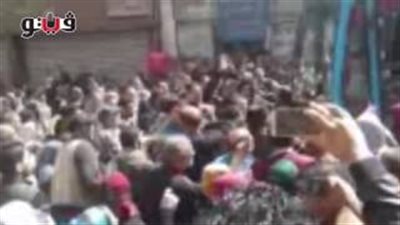 نشرة الـ11 مساء.. موقع بريطاني يستعين بفيديو «فيتو» لمتظاهري الخبز