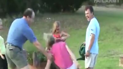 بالفيديو.. أطرف المواقف المحرجة للأمهات