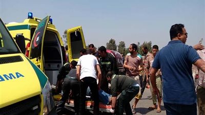 إصابة شخص في تصادم سيارتين بطريق الفيوم الصحراوي