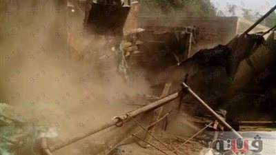 إزالة 15 كشك و241 غرزة بحرم الطريق العام بالجيزة