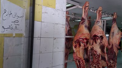 بالصور.. بدء تطبيق قرار رفع الأسعار في المجمعات الاستهلاكية