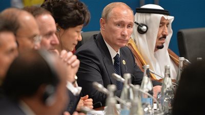 الكرملين: بوتين ناقش مع العاهل السعودي التعاون العسكري