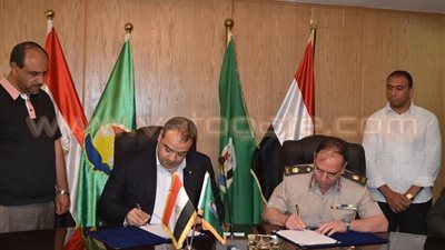 بالصور.. الفيوم توقع مع جهاز الخدمة الوطنية عقود حي المنتزه