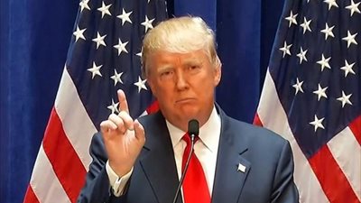 ترامب يرد على قرار تعليق حظر الهجرة