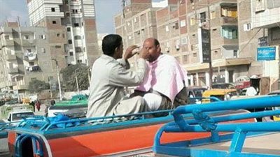 بالصور.. «ريح الزبون» شعار يرفعه حلاقين الشرقية