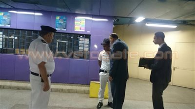 مدير إدارة شرطة النقل والمواصلات يتفقد محطات مترو الأنفاق