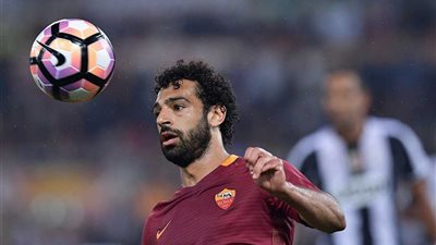 صحيفة إيطالية تختار صلاح ثالث أفضل لاعب بمباراة روما واليوفي