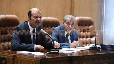 بالصور.. وزير التموين يتوقع ارتفاع أسعار السكر في الفترة المقبلة