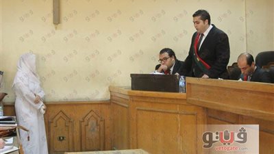 تفاصيل جلسة «رشوة مجلس الدولة».. النيابة لرباب: «هان عليكي شرفك».. زوجها: حسبي الله ونعم الوكيل والمتهمة يغشى عليها.. دفاع وائل شلبي: انتحاره في علم الله والنيابة ترفض التشكيك.. وا